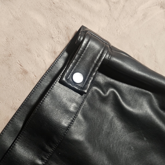 Vegan Oversize Leather Jacket - Unisex and Freesize - BLACK MOMENT - Picture 4 of 7